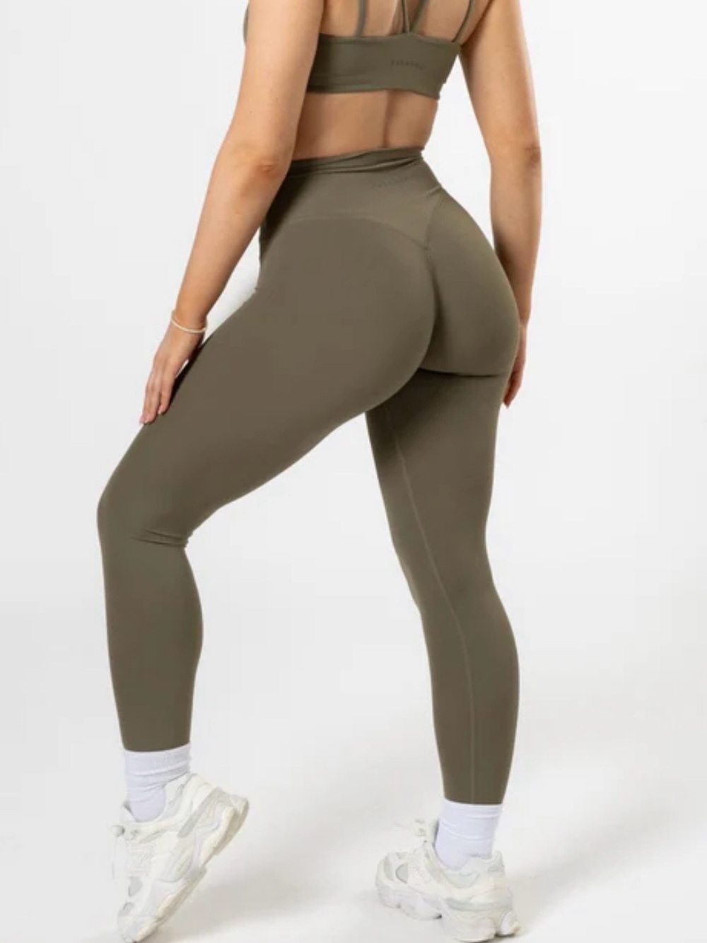 Paragon Original Mid-Rise Sculptseam Plus Leggings Everglades Green NWT Small